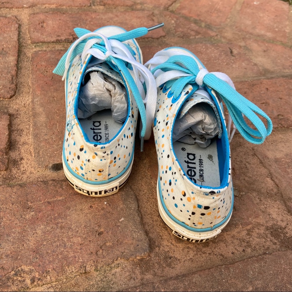 Blue&White Sneaker - Picture 3 of 4